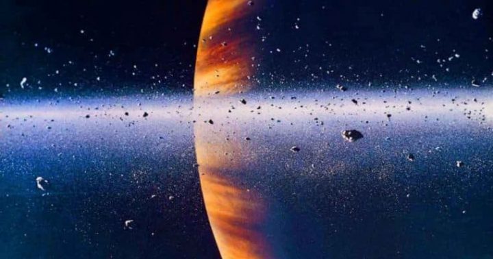 اتفاقی نادر در جهان هستی: تغییر رنگ شش ضلعی معروف سیاره زحل